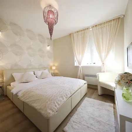 Top Apartments Zadar Daire *
