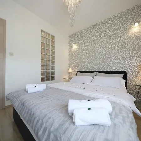 Top Apartments Zadar Daire *