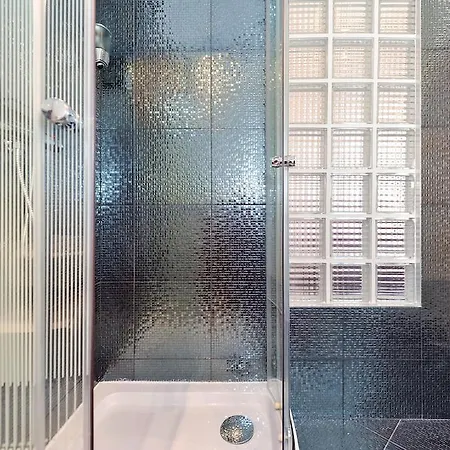 탑 아파트먼트 자다르